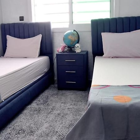Appartement Azurite - Traditionnel & Spacieux Fez Bagian luar foto