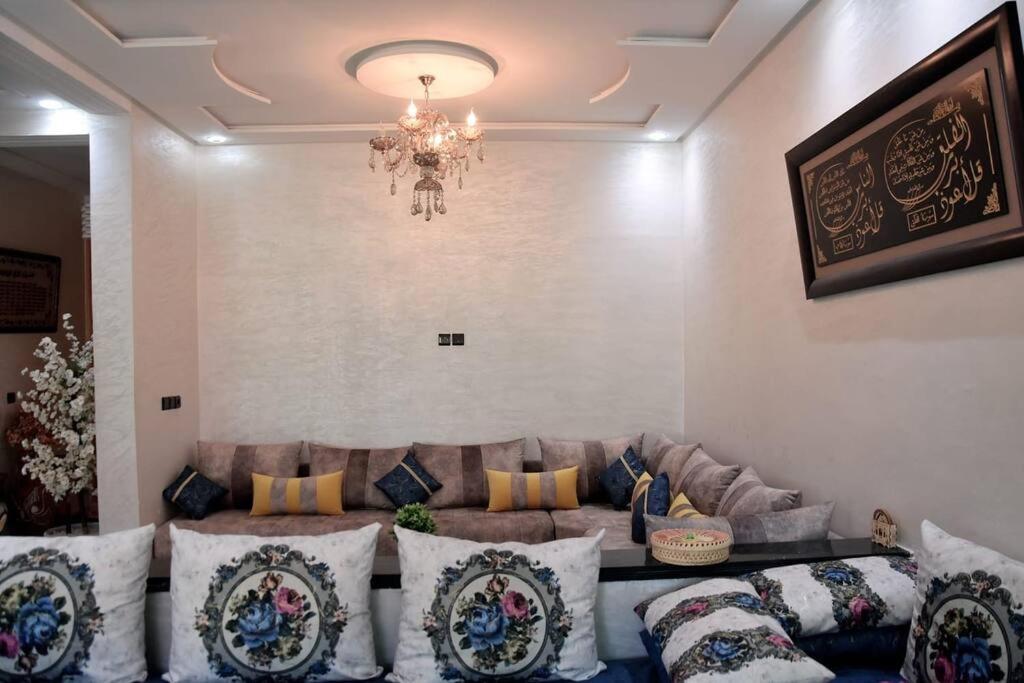 Appartement Azurite - Traditionnel & Spacieux Fez Bagian luar foto