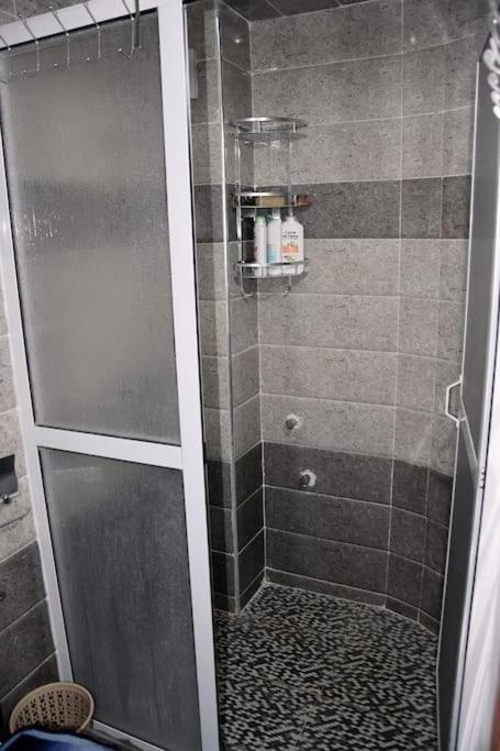 Appartement Azurite - Traditionnel & Spacieux Fez Bagian luar foto